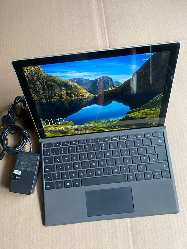 Microsoft Surface 6 Pro 1796 Intel Core i5 8250U 1.60GHz 8GB RAM 256GB SSD|WINDOWS 10 PRO OS